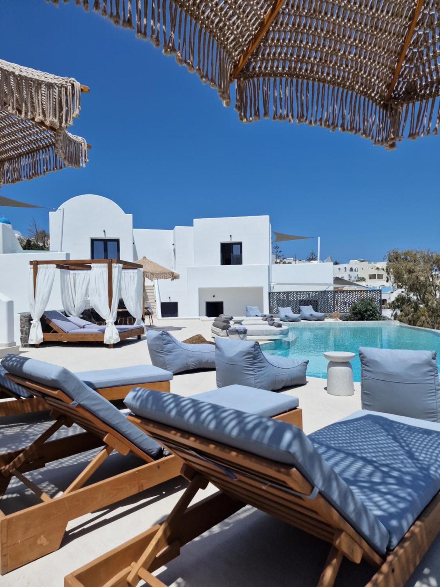 Cuore Santo Suites Fira  Exterior photo