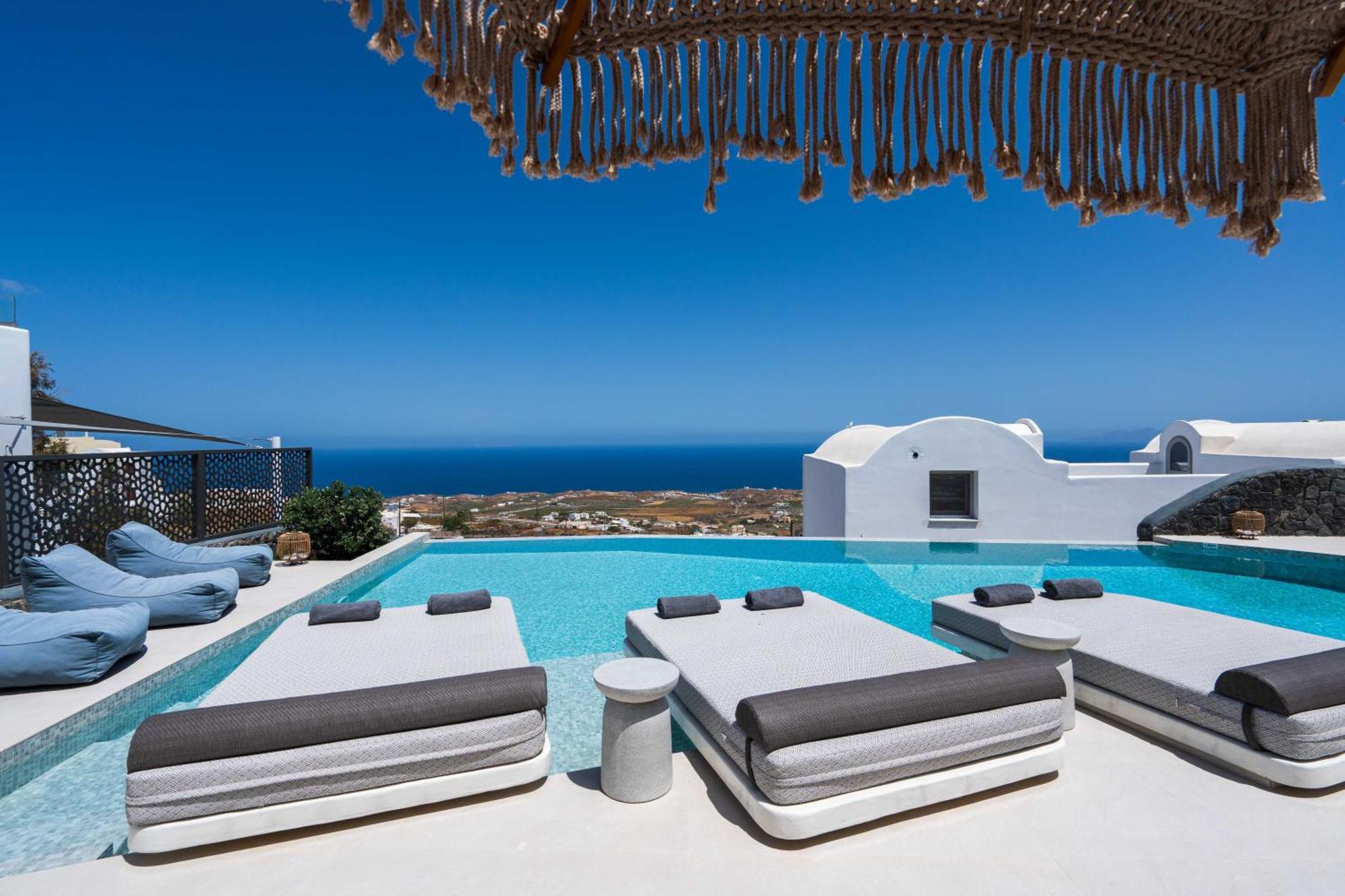 Cuore Santo Suites Fira  Exterior photo
