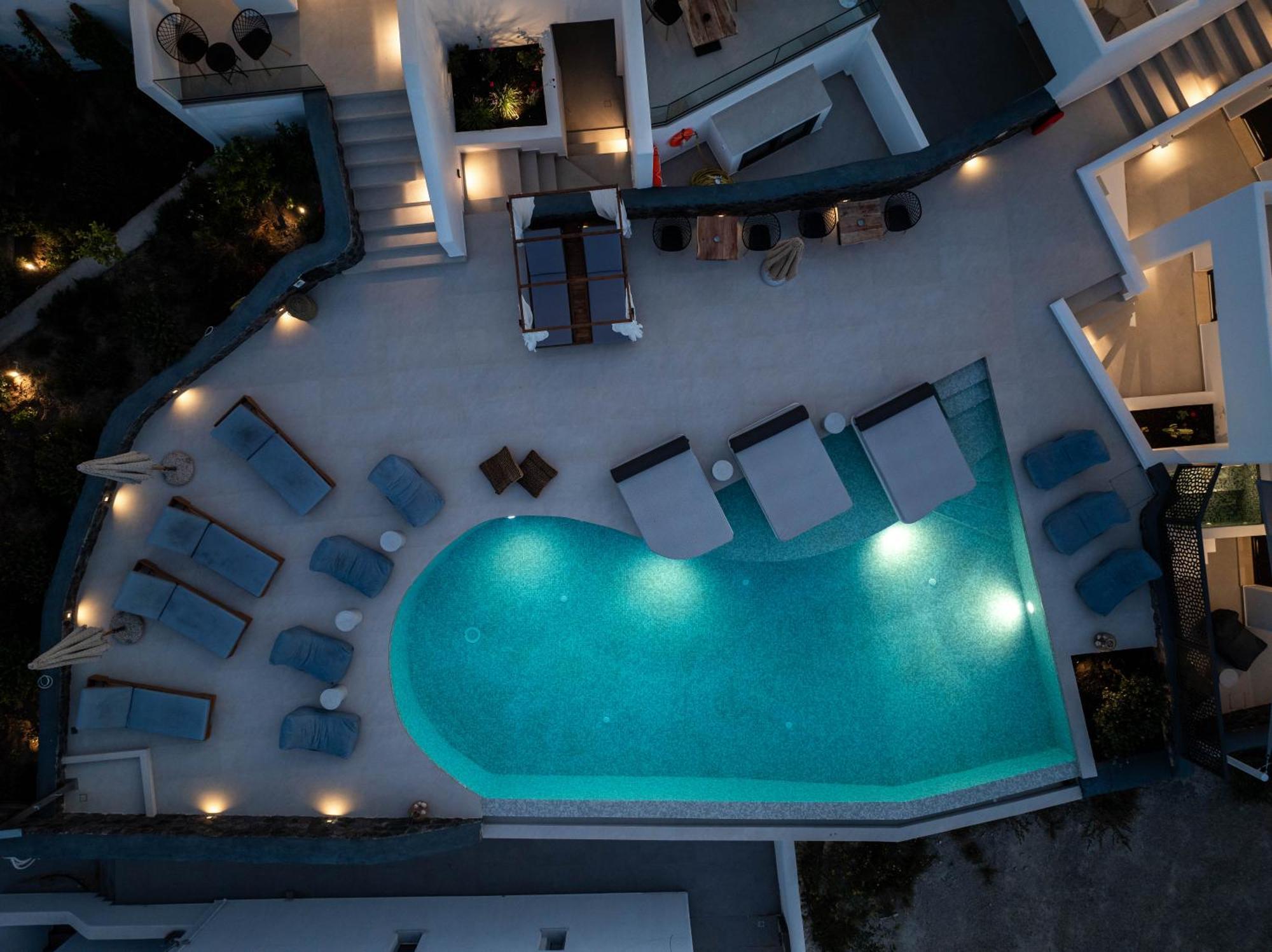 Cuore Santo Suites Fira  Exterior photo