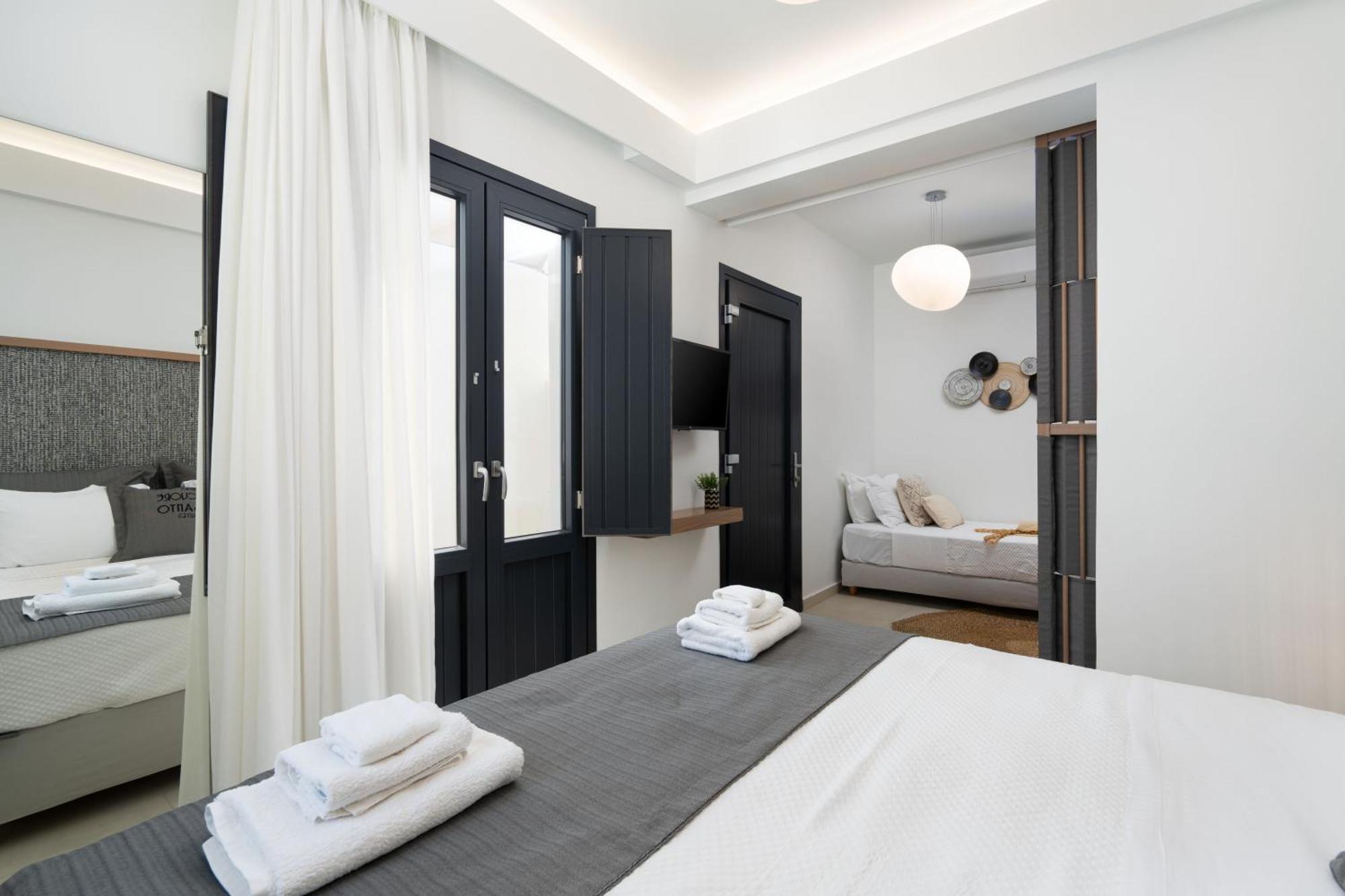 Cuore Santo Suites Fira  Room photo