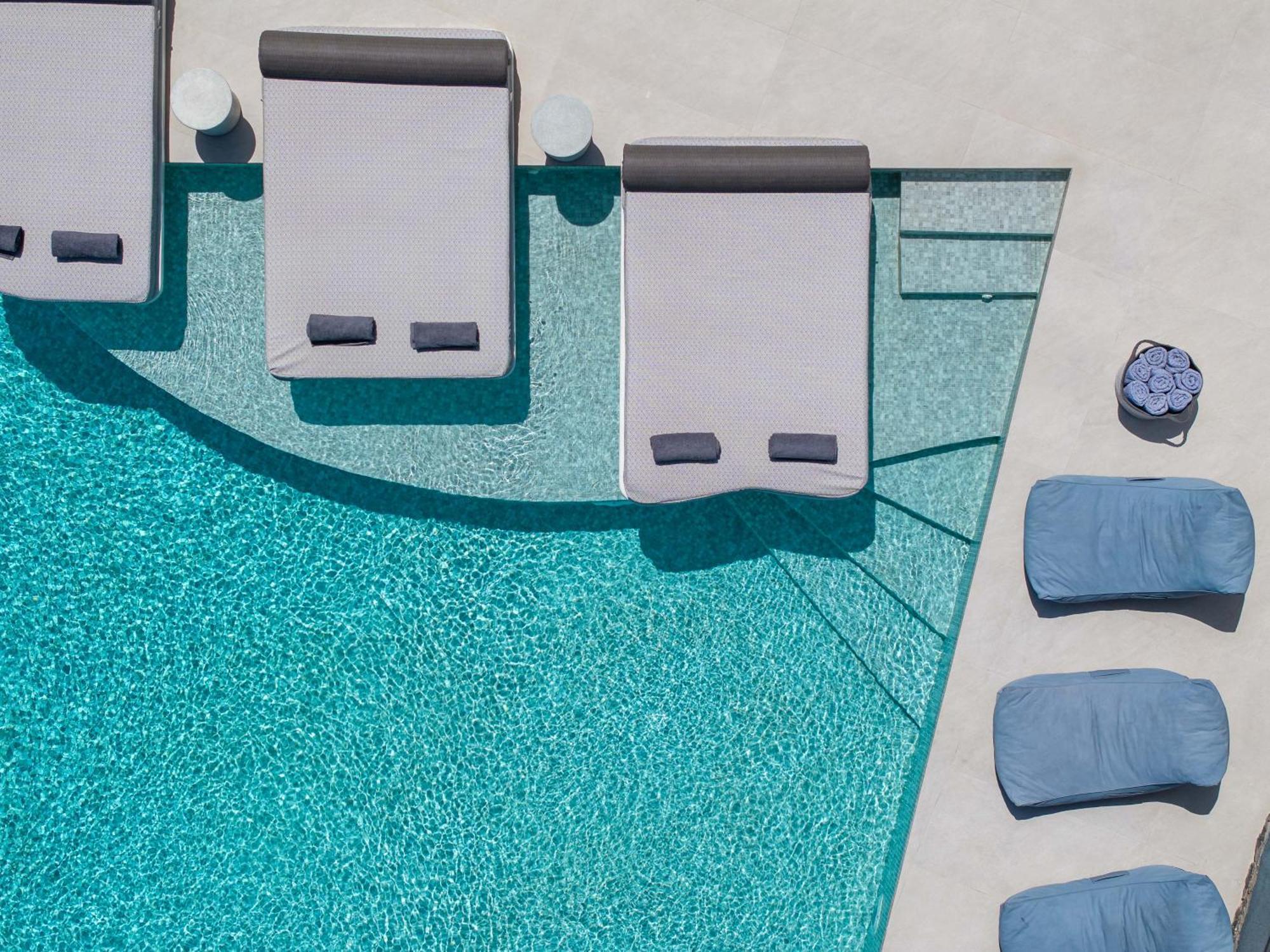 Cuore Santo Suites Fira  Exterior photo